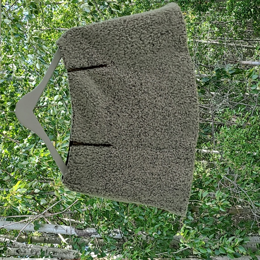 🆕️ Soft Boucle Mini Skirt - Picture 9 of 10